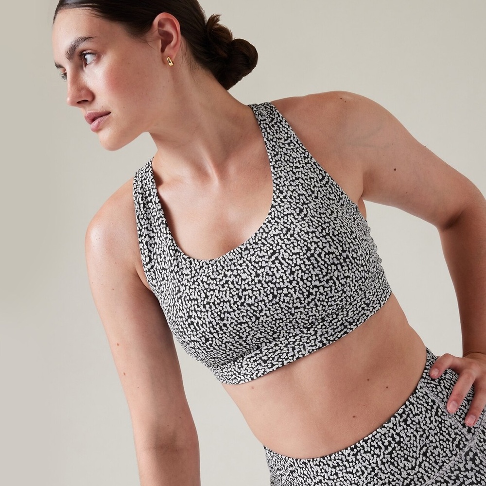 ATHLETA Ultimate Sports Bra Black White Medium